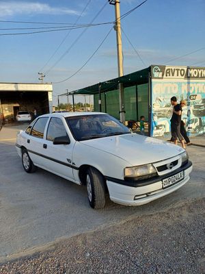 Opel vectra 1.8