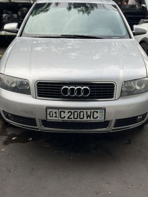 Audi a4 2002 2 litr avtomat sedan seriy svet