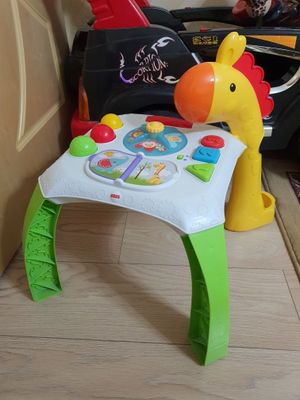 Обучающий столик fisher price