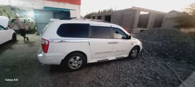 Kia Karnival ful 2010 yil