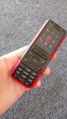 Nokia 5610 xpress music sotladi