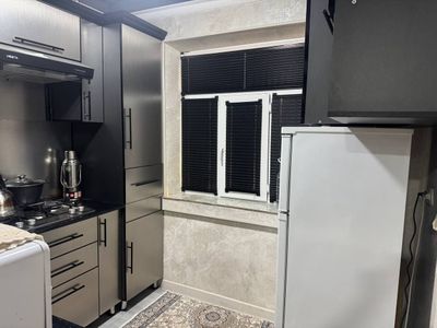 Urganch shaxrida 1 xonali uy sotiladi sotiladi 1 etajda joylashgan