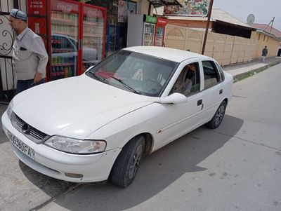 Opel moshina sotiladi hamma joyi taxt haydashga odam kerag