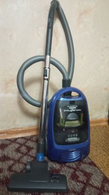 пылесос Daewoo 1800 W