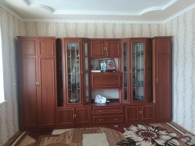 Мебель стенка шкаф ширина 4,50м высота 2,70м