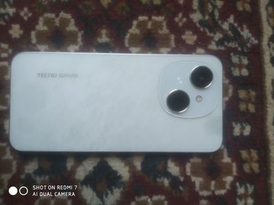 TECNO Spark 4+4/128gb ideal