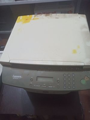 Принтер подётсия