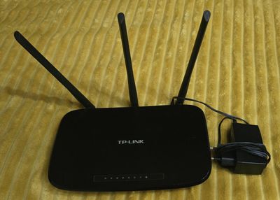 Продам Роутер TPLink WR940N