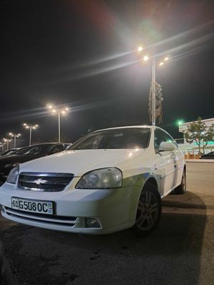 Lacetti 1.8 sotiladi avtomat qilingan