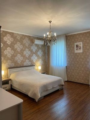 Сдаётся квартира 3*2 ком Мирабад ул Чехова
