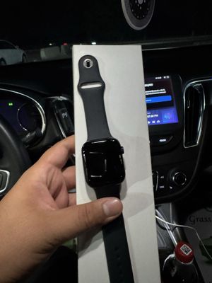 Iwatch 8 45 mm.