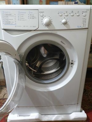 Стиральная машина Indesit WISL85