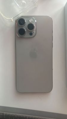 Iphone 15 pro max luxe kope