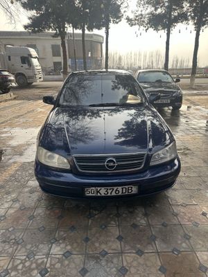 Opel omega 2001 yil sotiladi