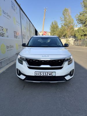 Kia seltos prestige pozitsa lyukli 2 litrli mator.benzin!