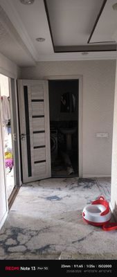 Kvartiraga, metroni yonida