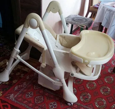 Bolalar ovqatlanish stoli