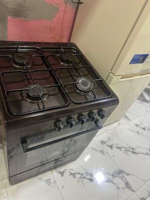 Продается газовая плита artel