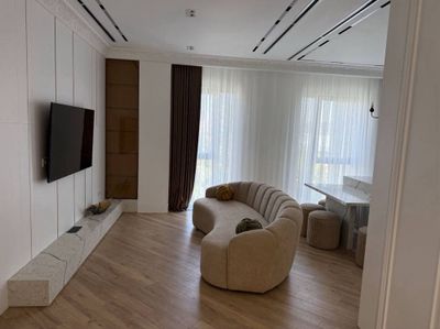 Аренда квартиры MIRABAD Avenue" 3/5/10 126м2