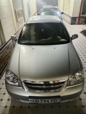 Lacetti ласети 1.8 сотилади