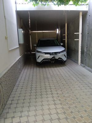 Продаю на Хувайдо участок 5 соток с домом и незавершенным 2х эт.