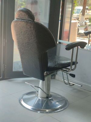 Sartaroshlar uchun kireslo 210 $