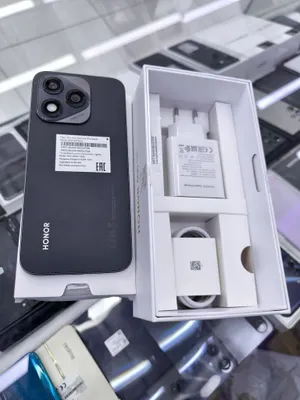 xonor 400 lite 8/256 qora