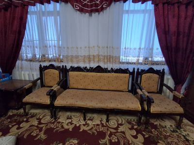 Karovatlar sotiladi