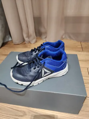 Продам кроссовки на мальчика Reebok