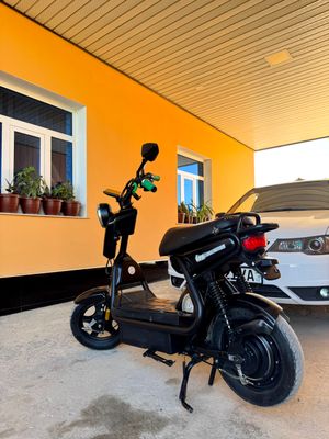 Elektron skuter LARGO MOTORS