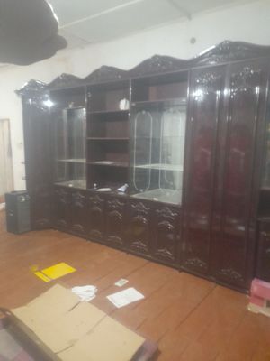 Гарнитура сотилади срочно
