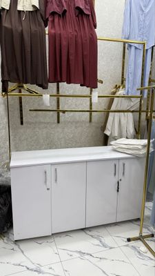 sotiladi dokonga vitrina ilshga zor