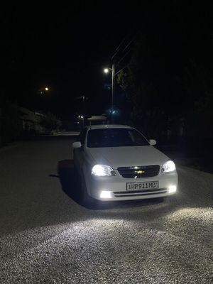 Ласетти 1.8 скромно