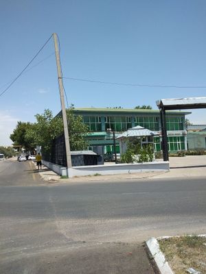 Продаётся территория 15 соток с 2-х этажным зданием