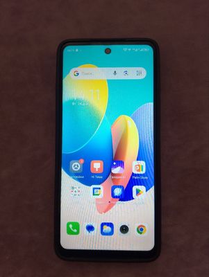 Смартфон Tecno Spark Go 2024, 2+2/64 GB.