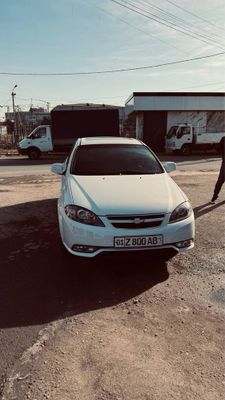 Продаётся Жентра Jentra Lacceti Chevrolet 24 года из автосалона вышло