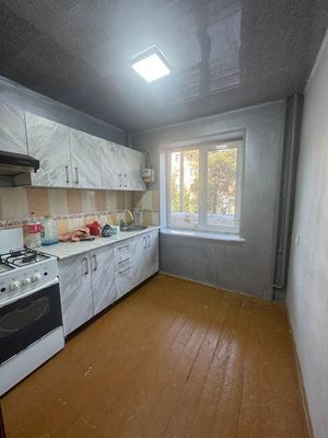 Аренда квартира Чирчик бозор 2 хоналик пустой