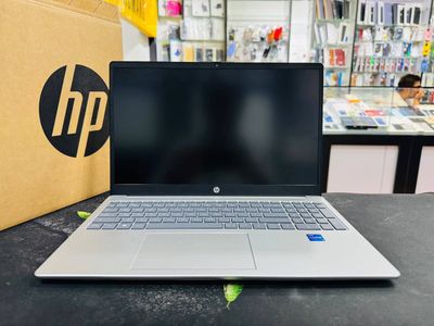 HP Intel i3 13 Avlod