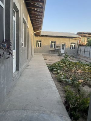 Hovli joy sotiladi