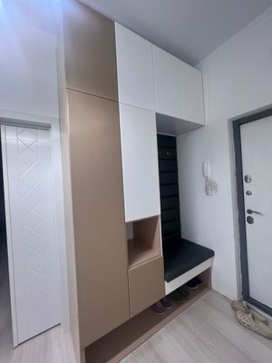 Продается Мебель прихожая