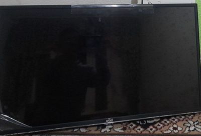 Artel televizor sotiladi.Ishlab turgan televizor.