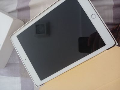 MGTY2TU/A iPad Air Wi-fi 128 GB Silver