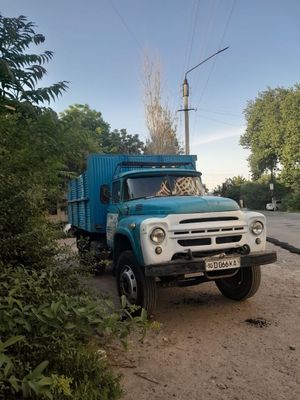 Зил бортовой сотилади