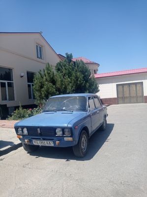 Мошина Жигули ваз