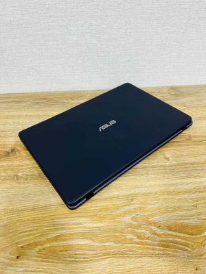 ASUS Vivobook F705U