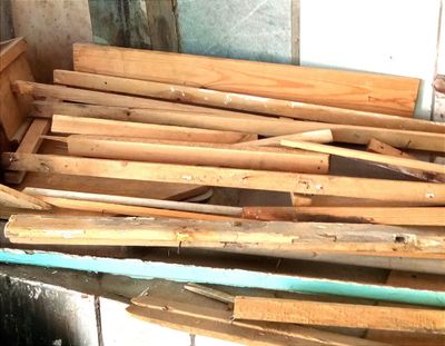 Срочно продам дрова из стволов, досок и реек