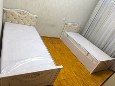 Кровать
