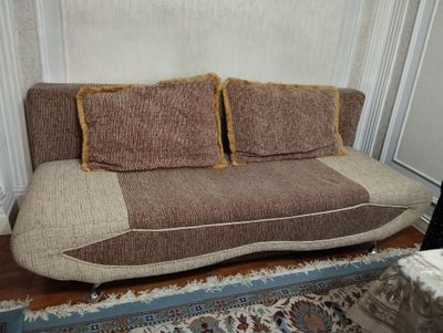 Divan Haytek sotiladi