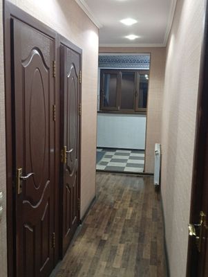 Квартира 9 квартаА дом Жахонтилар университетига 5 минутли юл