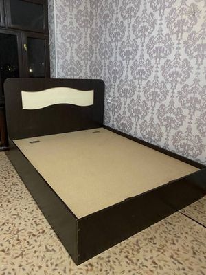 Продается Кровать 160*200
